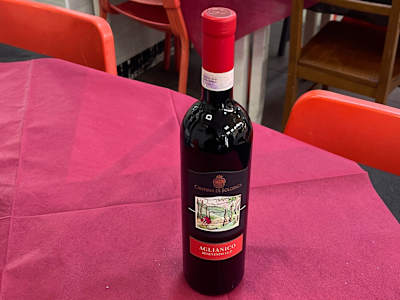 Vino Rosso aglianico cantina di solopaca