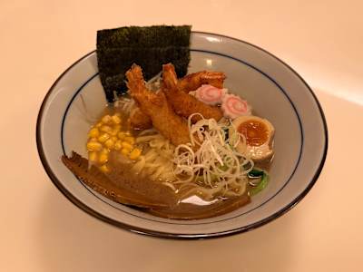 Noodles con Gamberi Fritti