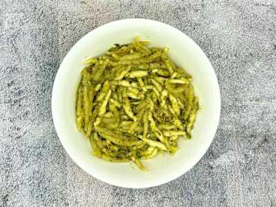 Strigoli al pesto genovese