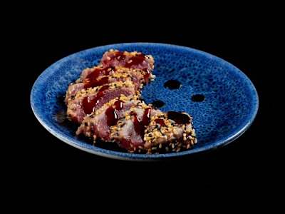 238 - TUNA TATAKI CON SALSA TERIYAKI
