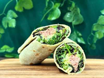 Avocado vegetarian wrap