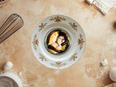 Sacher scomposta