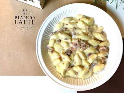 GNOCCHI ALLA CARBONARA BIANCOLATTE