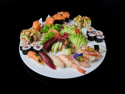 SUSHI E SASHIMI MISTO SPECIALE 40 pz -131