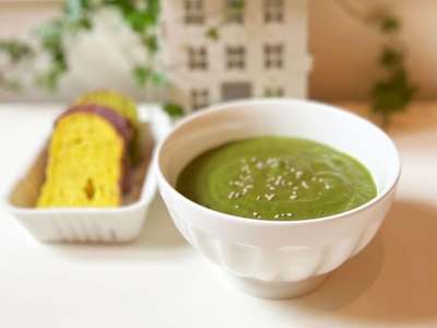 VELLUTATA DI SPINACI, ZUCCHINE E BASILICO