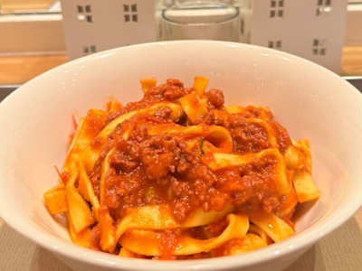 TAGLIATELLE AL RAGU' BIANCOLATTE