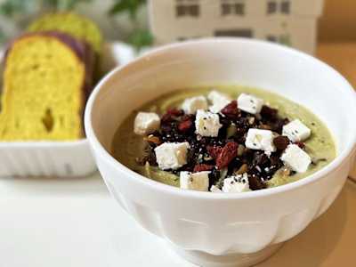 SUPER SOUP ZUCCHINE, SPINACI E BASILICO