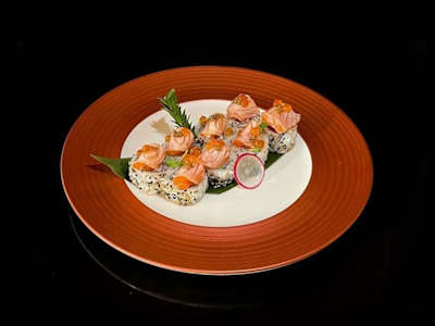 SALMON ROLL-118