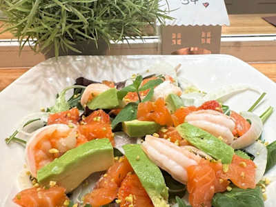 INSALATA MAZZANCOLLE E SALMONE