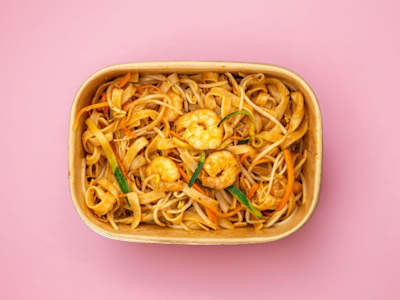 24 - Pad Thai (Leggermente piccante)
