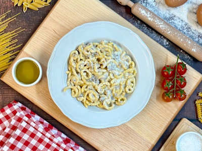 Gramigna panna e salsiccia