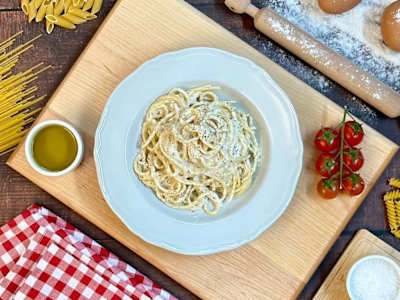 Spaghetti cacio e pepe