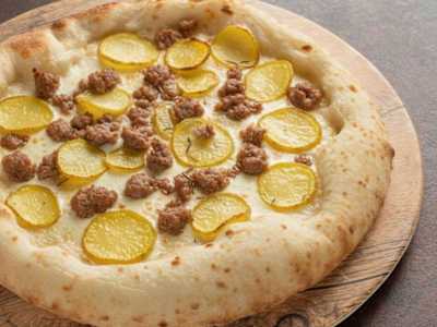 Pizza SALSICCIA e PATATE