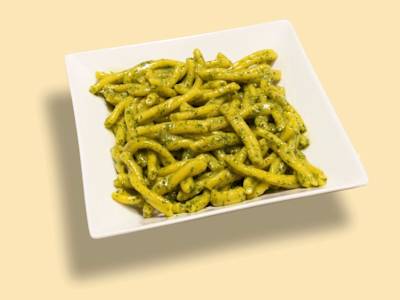 Strozzapreti al pesto