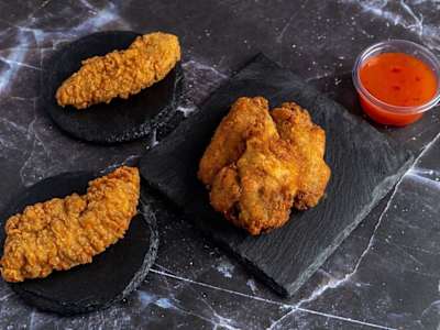 Bucket 2 Tender Crispy , 3 Chicken Wings Classic