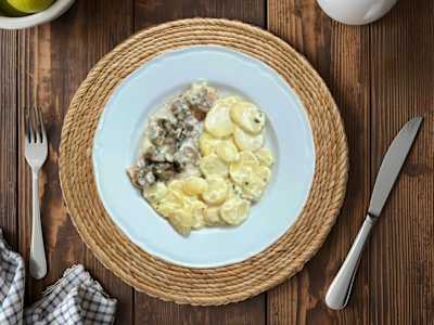 Filetto di pollo con funghi e patate