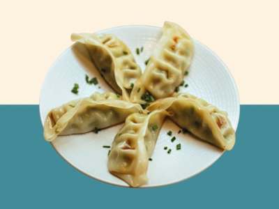 Gyoza di pollo e verdure