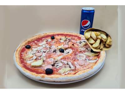 Combo Deluxe Pizza