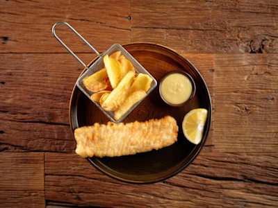 FISH & CHIPS