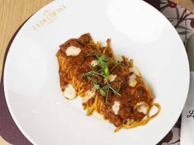 LINGUINE AL RAGU STROLGHINO