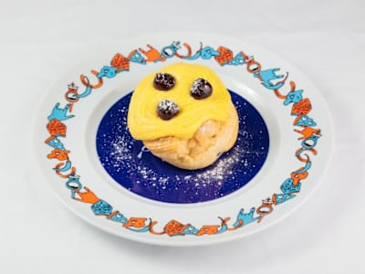 ZEPPOLA CON CREMA PASTICCERA E AMARENE