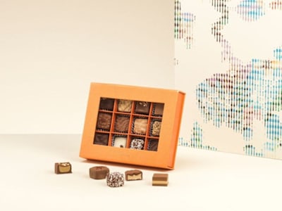 Cofanetto regalo 12 praline assortite