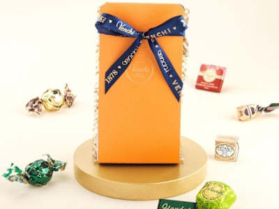 Confezione regalo con cioccolatini assortiti